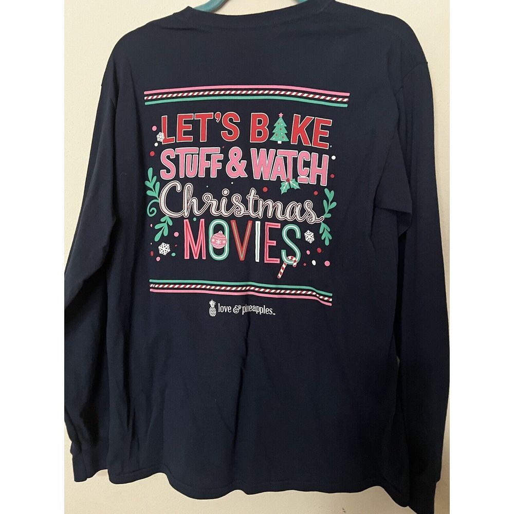 love and‎ pineapples Christmas shirt size M EUC